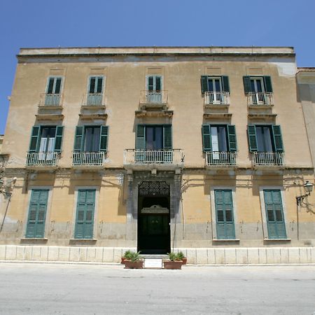 Hotel Al Bastione Imperiale Trapani Exterior foto