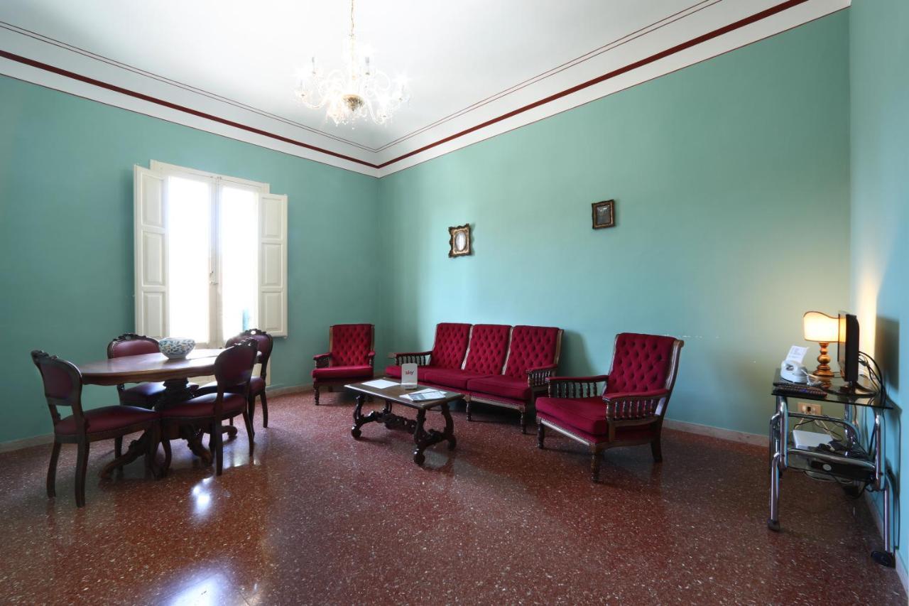 Hotel Al Bastione Imperiale Trapani Exterior foto